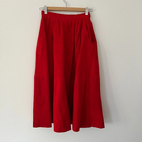 Unique Vintage Red Lamb Suede Skirt - Pockets! 24 waist - Picture 1 of 3